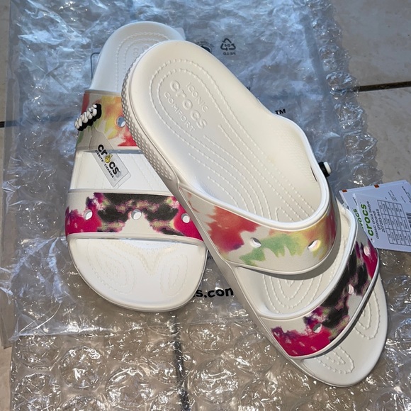 Croc Sandals Tie Dye - Picture 4 of 6